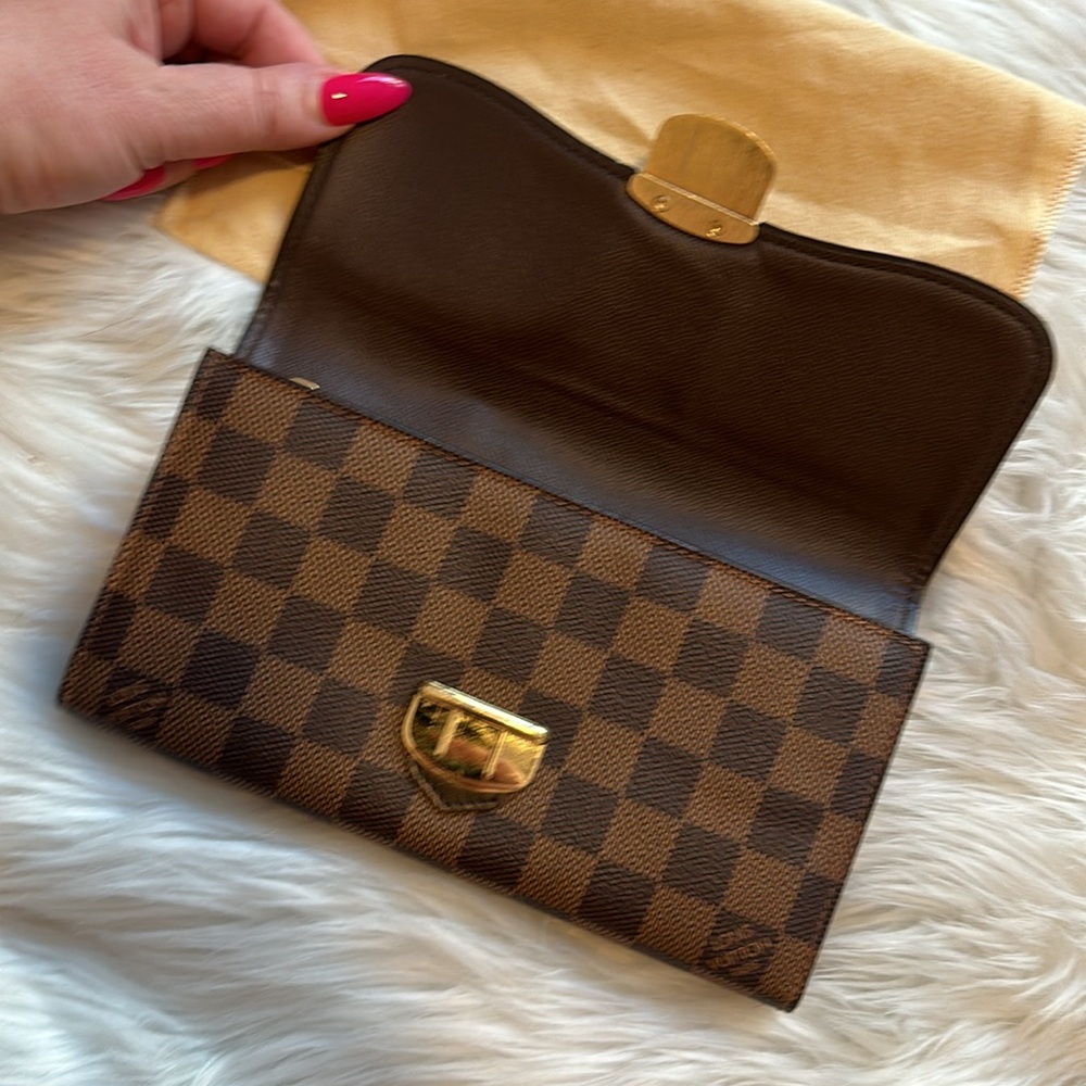 Louis Vuitton Damier Gold Closure Leather Trim Wallet - Picture 5 of 7